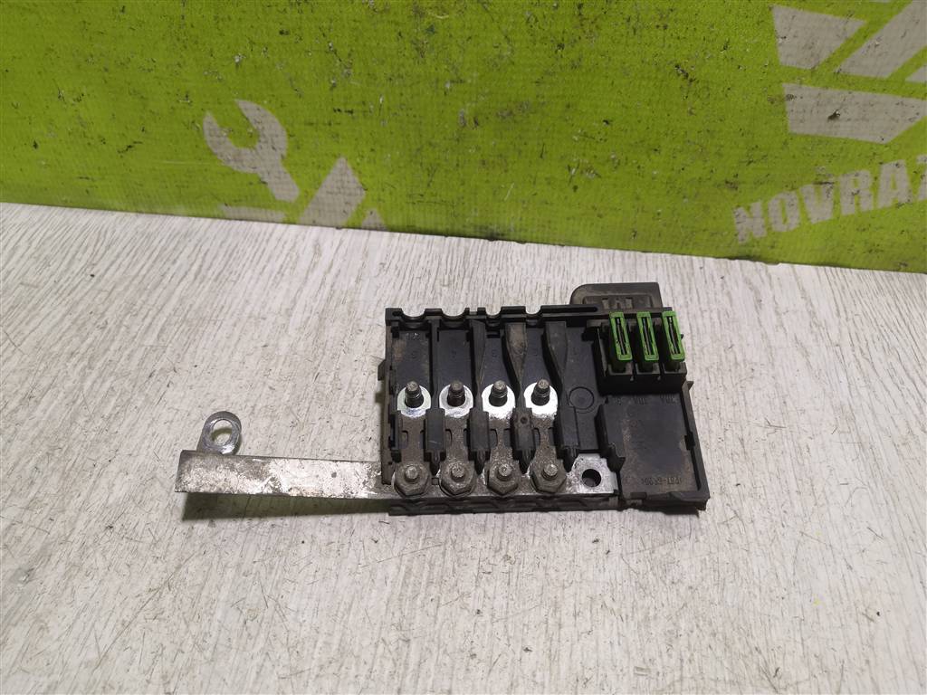 VW Golf 4 Bora 97-05 для Блок предохранителей