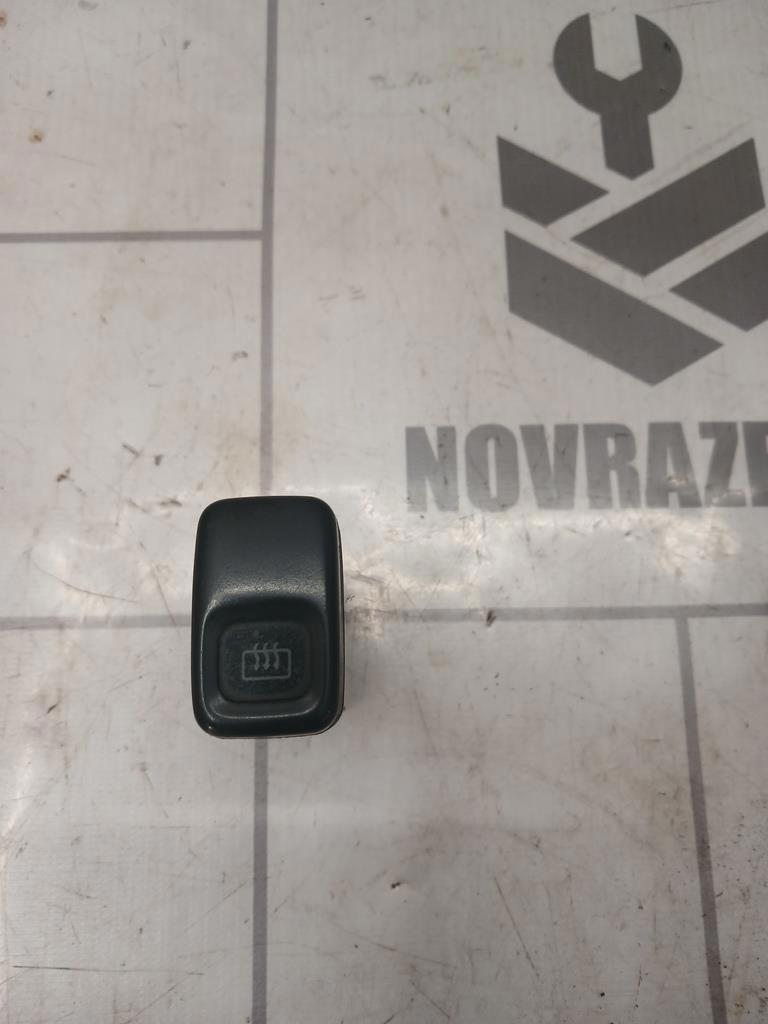 Mazda 626 (GE) 1992-1997 для Кнопка обогрева заднего стекла