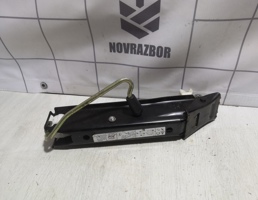 Домкрат для Peugeot 307 2001-2008  запчасти бу