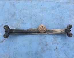 Балка подрадиаторная для VW Golf 2 Jetta 2 83-92  запчасти бу