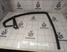 Уплотнитель стекла двери для Chevrolet Aveo (T300) 2011-2015  запчасти бу