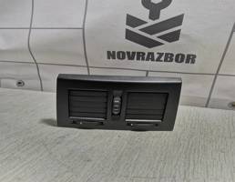 Дефлектор воздушный для Skoda Octavia A5 1Z   04-13  запчасти бу