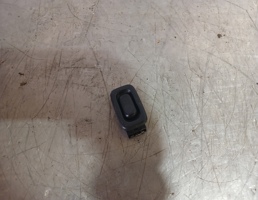 Кнопка стеклоподъемника для Mazda 323 BA 94-98  запчасти бу