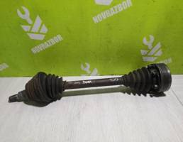 Полуось передняя левая для VW Golf 3 Vento 91-97  запчасти бу