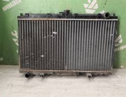 Радиатор основной для Nissan Primera P11 96-02  запчасти бу
