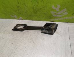 Поршень с шатуном для VW Golf 4 Bora 97-05  запчасти бу