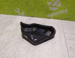 Кронштейн двигателя левый для Audi 80  90  B3  86-91  запчасти бу