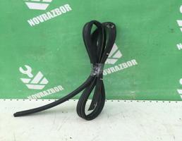 Уплотнитель двери для Opel Corsa D 2006-2014  запчасти бу