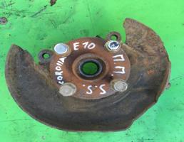 Кулак поворотный передний правый для Toyota Corolla E10 1992-1997  запчасти бу