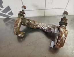 Скоба суппорта переднего для Skoda Fabia 2007-2015  запчасти бу