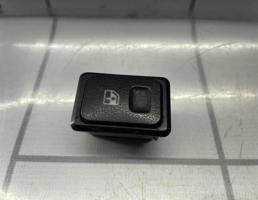 Кнопка стеклоподъемника для Audi 80  90  B3  86-91  запчасти бу