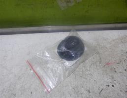 Опора радиатора для VW Caddy 3 2004-2015  запчасти бу