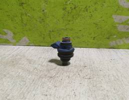 Форсунка инжекторная для Mitsubishi Lancer CB 92-00  запчасти бу