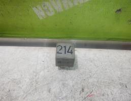 Реле для Audi 80 90 B4 91-94  запчасти бу