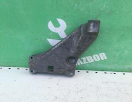 Кронштейн двигателя левый для BMW 5-серия E28 81-87  запчасти бу