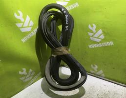 Уплотнитель двери для VW Passat B5 96-00  запчасти бу