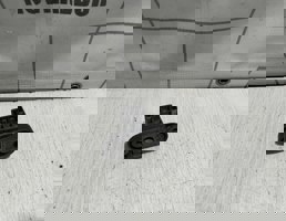 Кронштейн (сопут. товар) для Skoda Yeti 2009-2018  запчасти бу