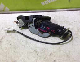 Замок двери передней правой для Suzuki Grand Vitara 1998-2005  запчасти бу