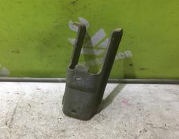 Кронштейн КПП для Volvo S40 95-98  запчасти бу