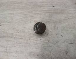 Пробка маслосливная для Chevrolet Lacetti 04-13  запчасти бу