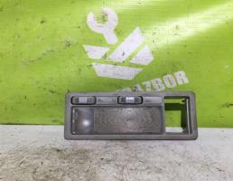 Плафон салонный для VW Golf 3 Vento 91-97  запчасти бу