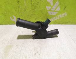 Фланец / тройник для VW Golf 4 Bora 97-05  запчасти бу