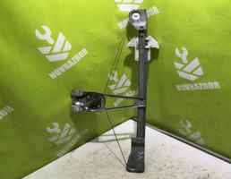 Стеклоподъемник механ. задний левый для VW Polo 94-99  запчасти бу