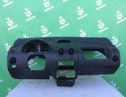 Торпедо для Chevrolet Aveo T200 03-08  запчасти бу