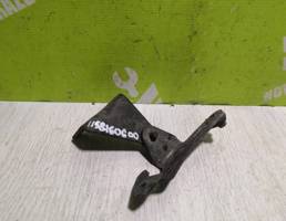 Кронштейн генератора для Suzuki Baleno 98-07  запчасти бу