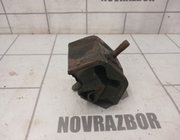 Опора двигателя для Audi 80  90  B3  86-91  запчасти бу