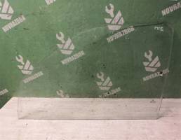 Стекло двери передней левой для VW Golf 3 Vento 91-97  запчасти бу