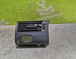 Дефлектор воздушный для Mercedes Benz W210 E-class 1995-2000  запчасти бу