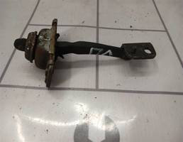 Ограничитель двери для Kia RIO 1 2000-2004  запчасти бу