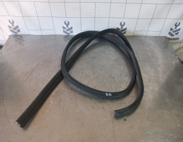 Уплотнитель для Ford Focus 2 05-08  запчасти бу