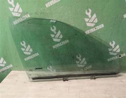 Стекло двери передней правой для Renault Laguna 94-99  запчасти бу