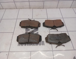 Колодки тормозные передние к-кт для Nissan Almera N16 2000-2006  запчасти бу