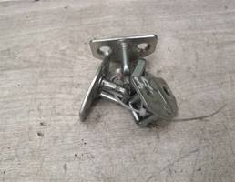 Ответная часть замка двери для LADA VESTA 15-19  запчасти бу