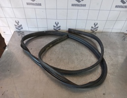 Уплотнитель двери для Renault Logan 2005-2014  запчасти бу