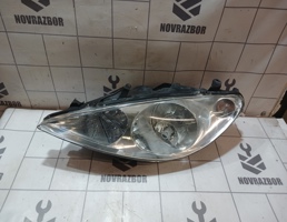 Фара левая для Peugeot 307 2001-2008  запчасти бу