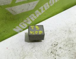 Реле для VW Transporter T2 T3 79-92  запчасти бу