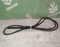 Уплотнитель для Mitsubishi Space Wagon (N3,N4) 1991-2000  запчасти бу