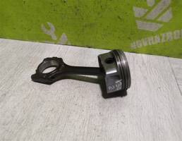 Поршень с шатуном для Hyundai i30 12-17  запчасти бу