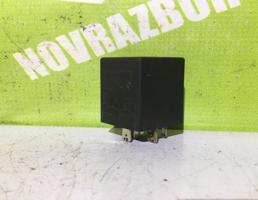 Реле для Audi 80  90  B3  86-91  запчасти бу