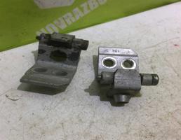 Петля двери передней для Peugeot 206 98-12  запчасти бу