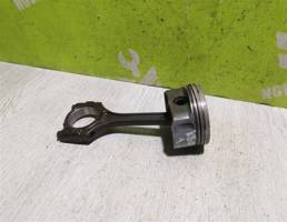 Поршень с шатуном для Hyundai i30 12-17  запчасти бу