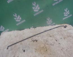 Держатель капота для VW Passat  B3  1988-1993  запчасти бу