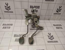 Блок педалей для Audi 80  90  B3  86-91  запчасти бу
