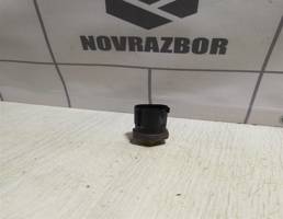 Датчик включения вентилятора для Skoda Octavia A4 1U 2000-2011  запчасти бу