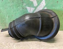 Пыльник рулевой рейки для VW Golf 3 Vento 91-97  запчасти бу