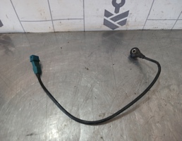 Датчик детонации для VW Passat B5 96-00  запчасти бу